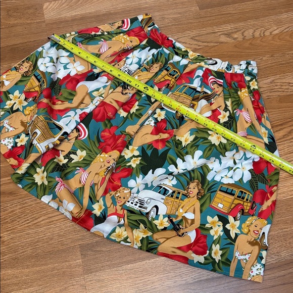 Grace Karin vibrant tropical red and yellow novelty patterned mini skirt. Size M - Picture 15 of 17